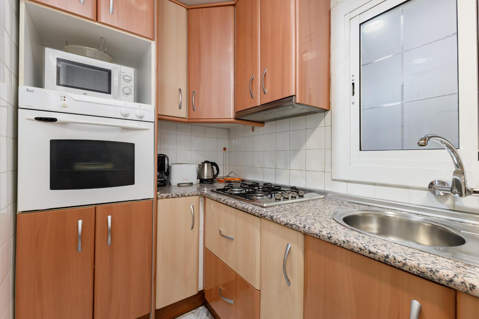 Besos - Bright Apartment Close To Congress & Port Sant Adria de Besos Exterior photo