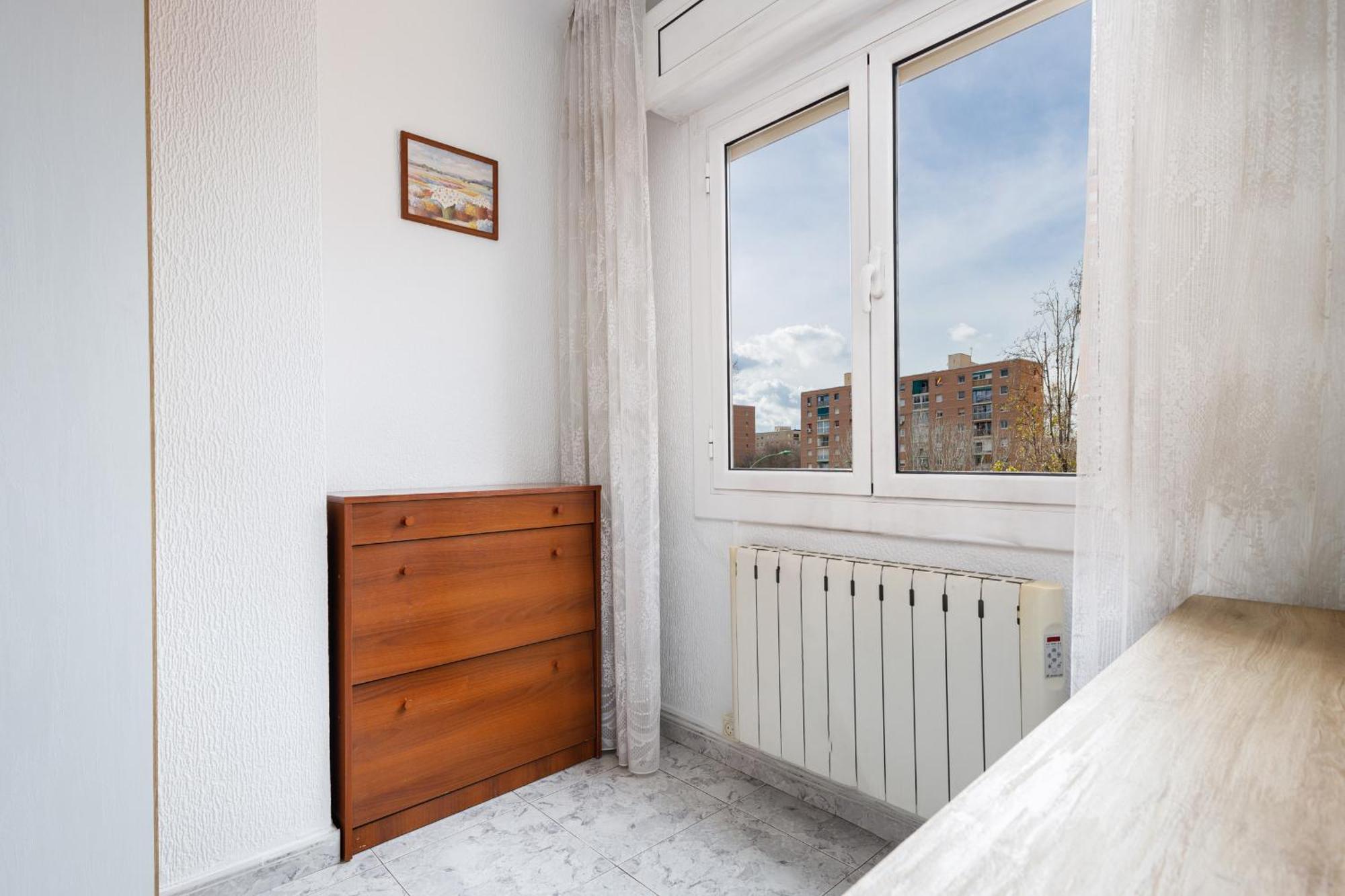 Besos - Bright Apartment Close To Congress & Port Sant Adria de Besos Exterior photo